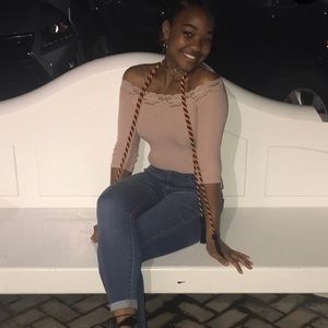 Meet your Posher, Tamia